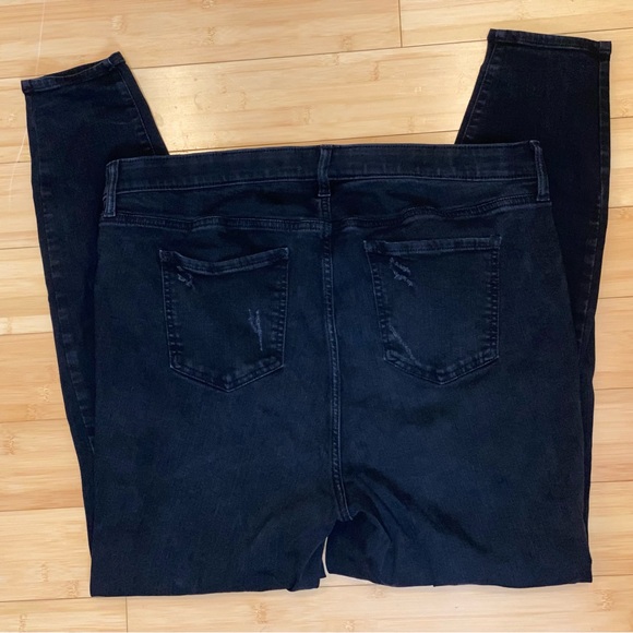 Torrid Sky High Skinny Premium Distressed Jeans 20 Tall - Picture 16 of 16